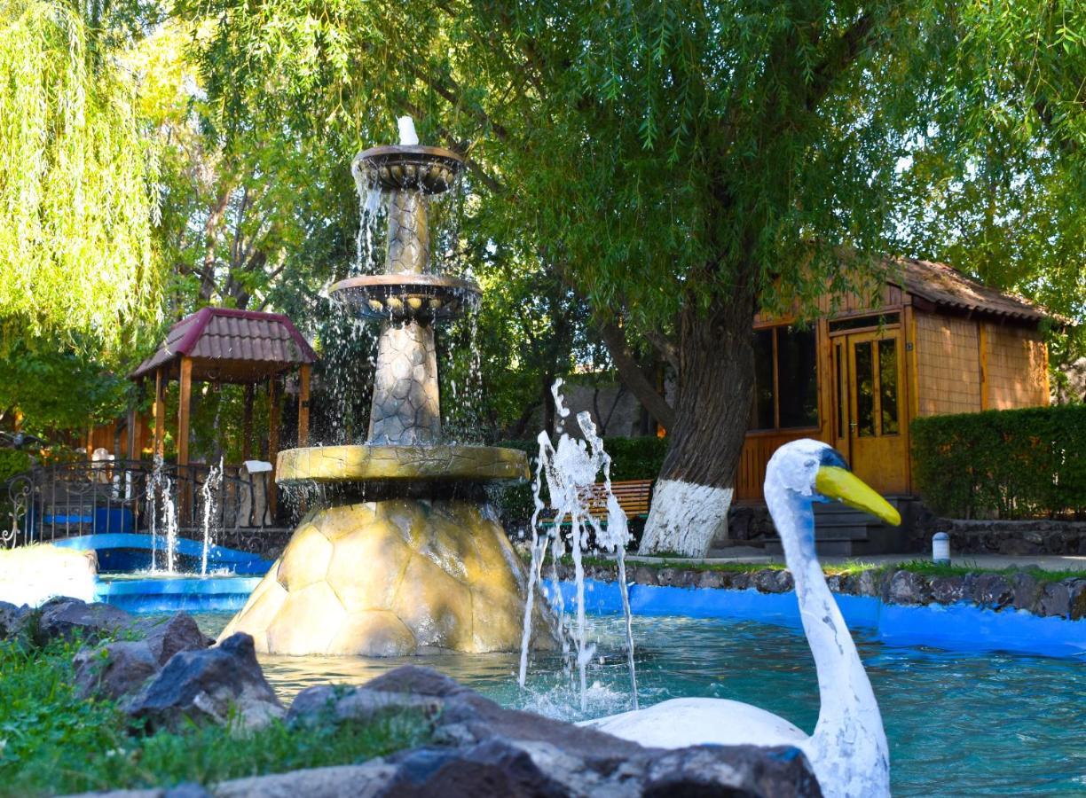 Ureni Hotel Kasagh Exterior photo